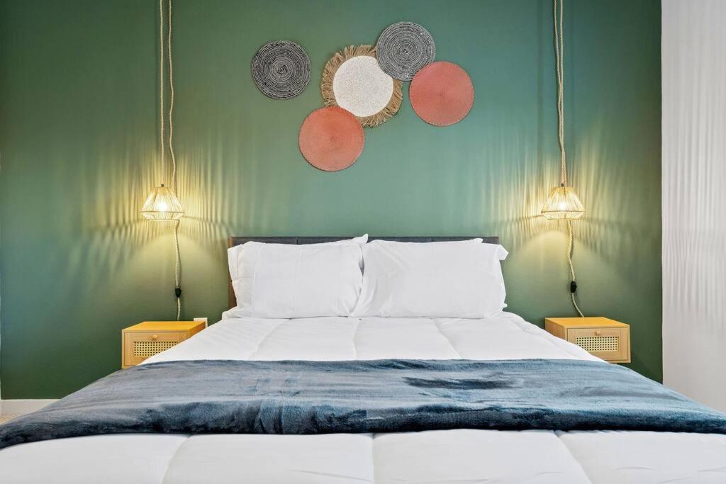 Complete Apartment ,10 Min To Parks Pets Allowed, Resort-Style Amenities オーランド エクステリア 写真