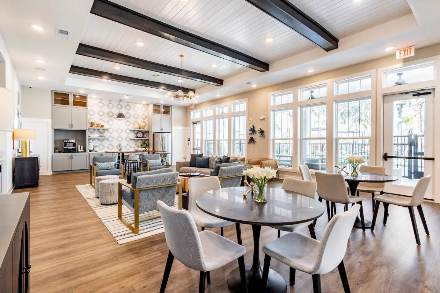 Complete Apartment ,10 Min To Parks Pets Allowed, Resort-Style Amenities オーランド エクステリア 写真
