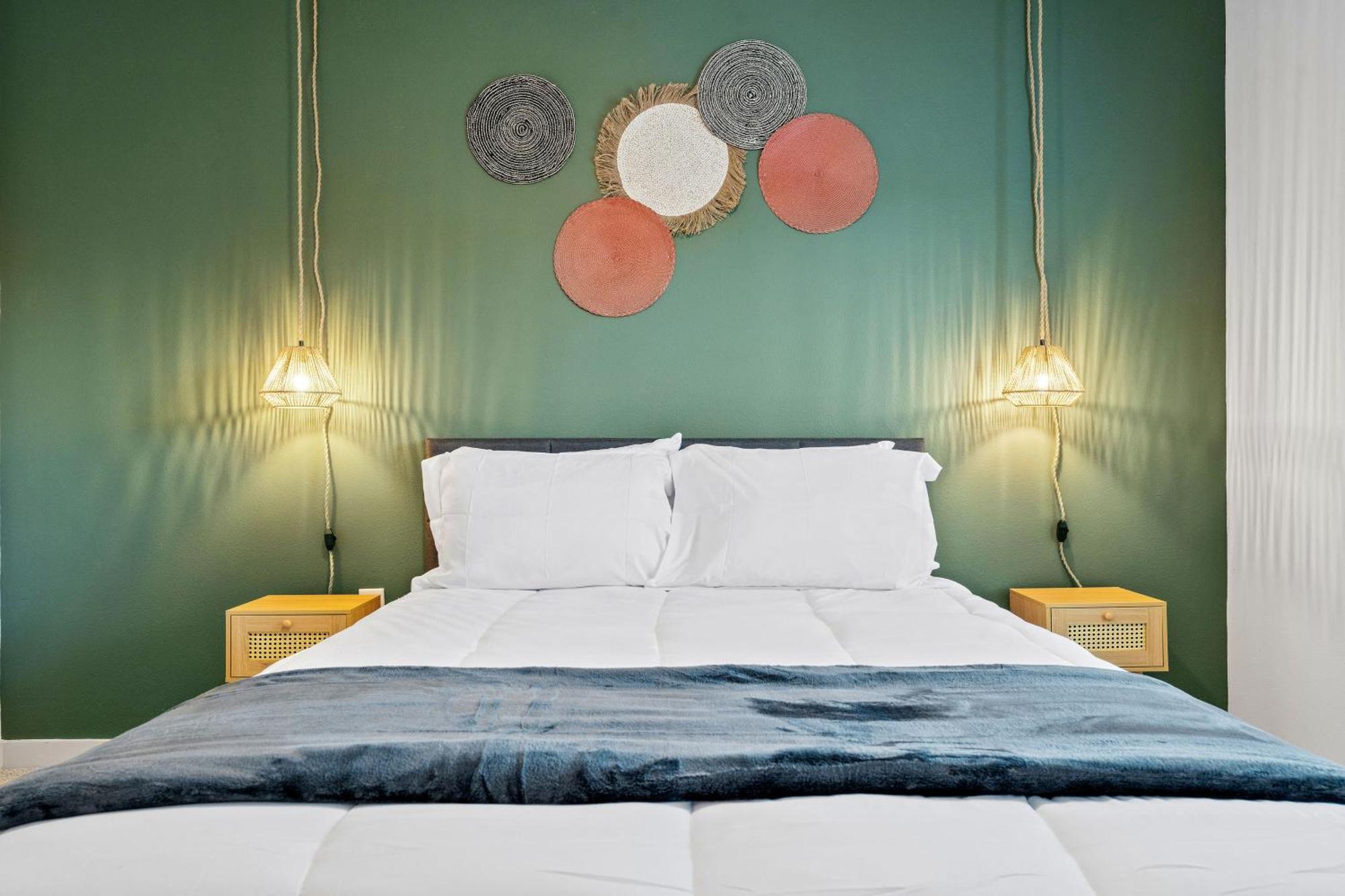 Complete Apartment ,10 Min To Parks Pets Allowed, Resort-Style Amenities オーランド エクステリア 写真