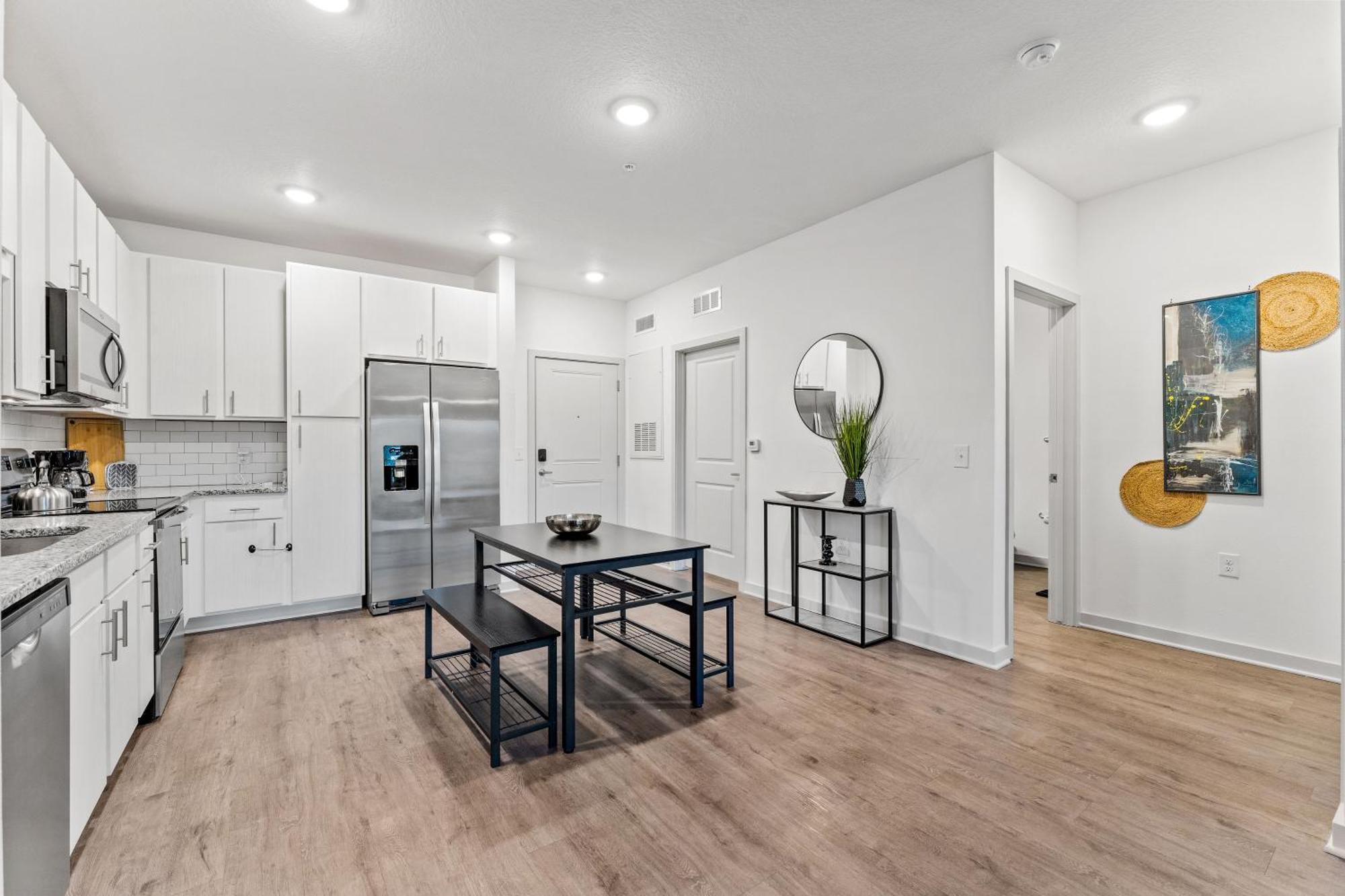Complete Apartment ,10 Min To Parks Pets Allowed, Resort-Style Amenities オーランド エクステリア 写真